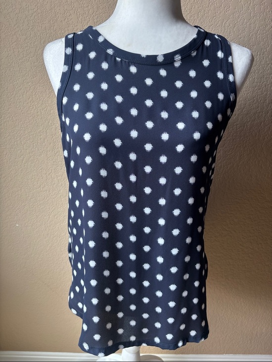 LOFT Tops - LOFT Navy Blue and White Polka Dot Tank Top